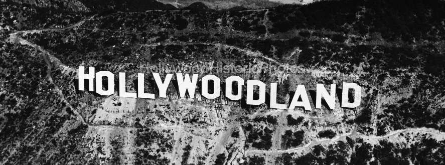 Hollywoodland Sign 1924 pano WM.jpg
